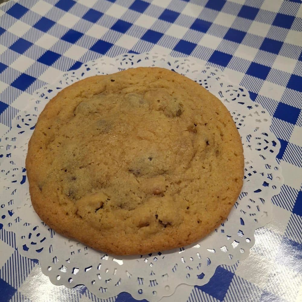 Jumbo Chocolate Chip Pecan Cookie